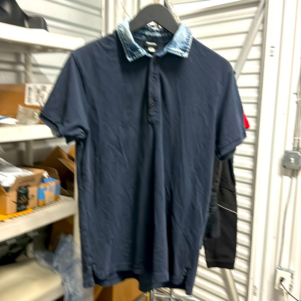 Vintage mens diesel polo in like new condition in navy w/denim collar size med.